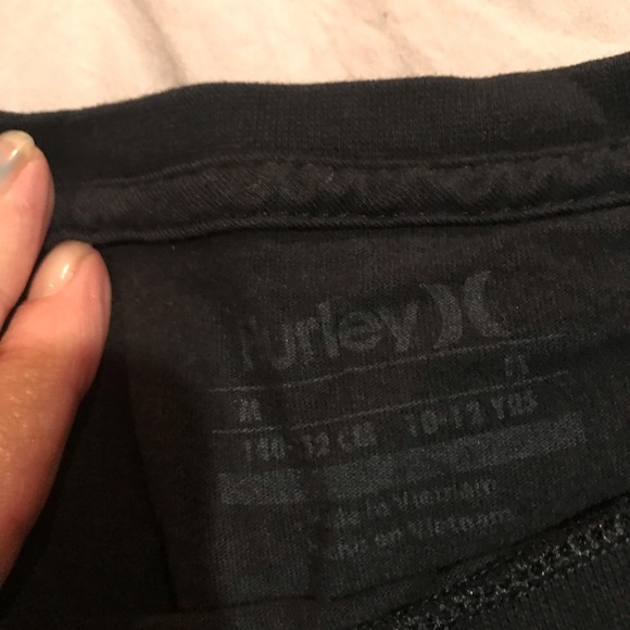 New, no tags boys medium black long sleeve Hurley - Picture 2 of 2